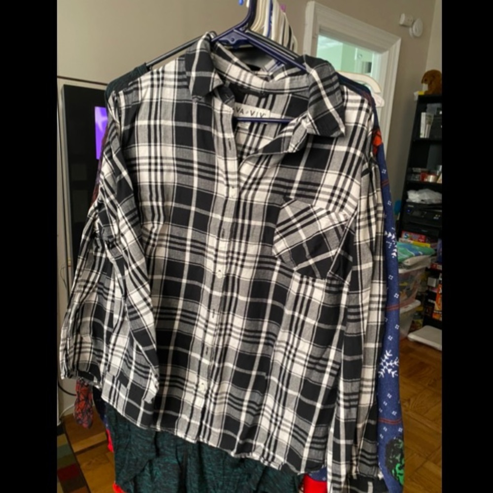 Ava & Viv button down top